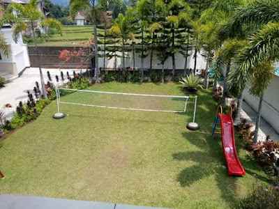 jual villa cisarua ramai pengunjung