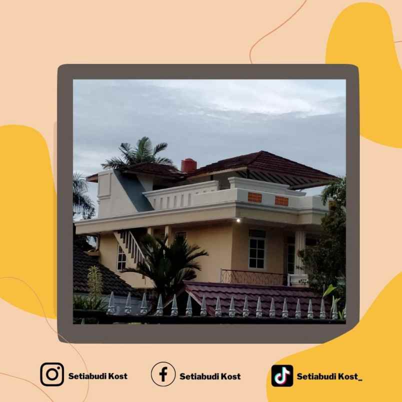 jual villa cisarua ramai pengunjung