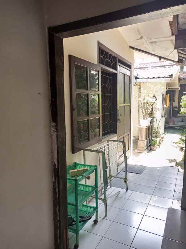 kos surabaya barat 6 kamar non ac kosong uk 3x7mt