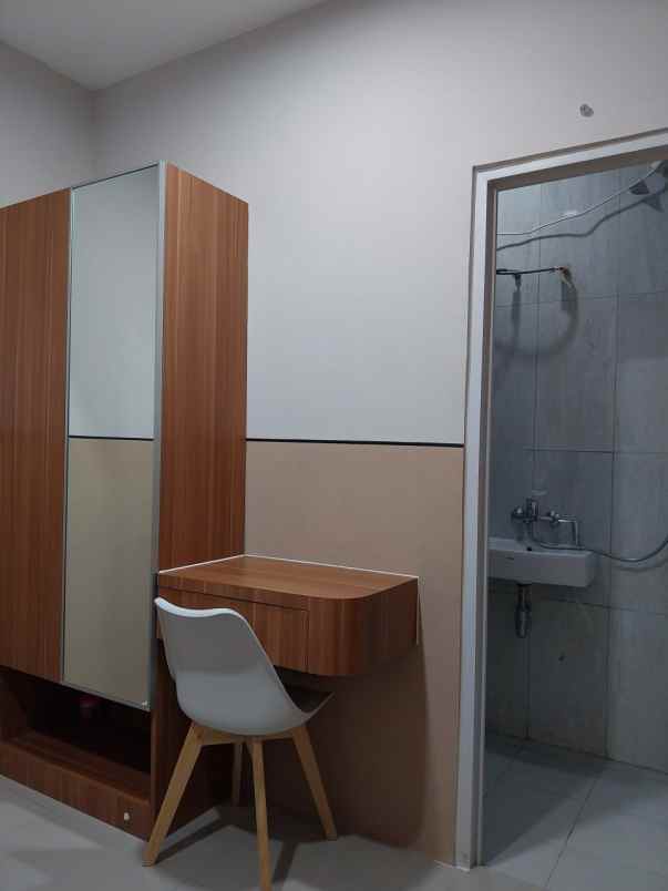 kosan baru modern 63 kamar di jakarta selatan