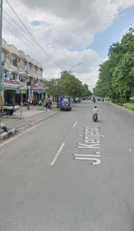 pertokoan raya kenjeran surabaya