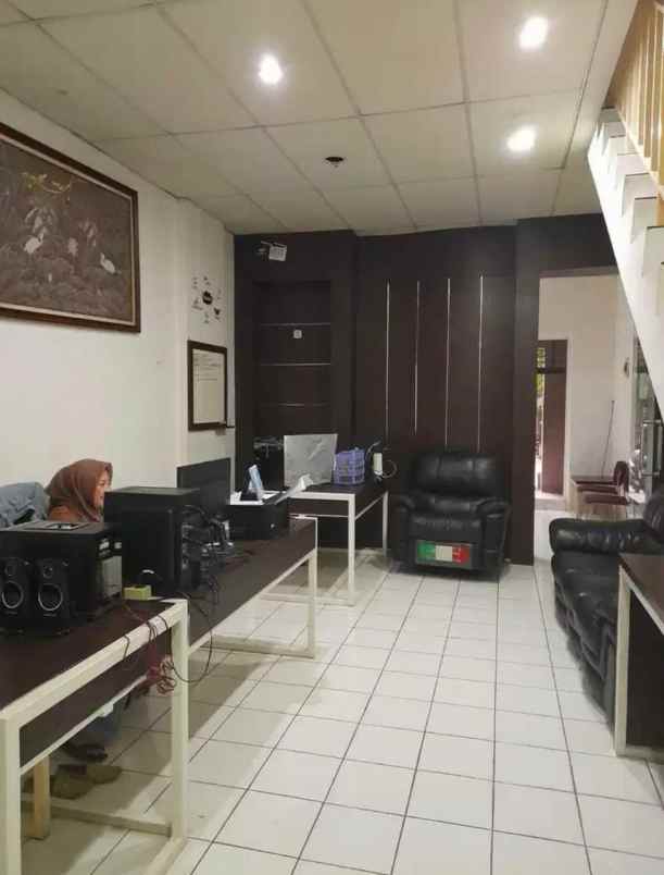 rukan botanical 2 lantai joglo jakarta barat