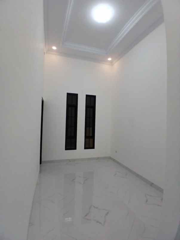 rumah 2 5lantai pancoran mas dekat tol sawangan depok