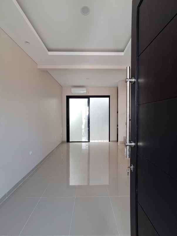 rumah 2 lantai di cluster banyumanik semarang