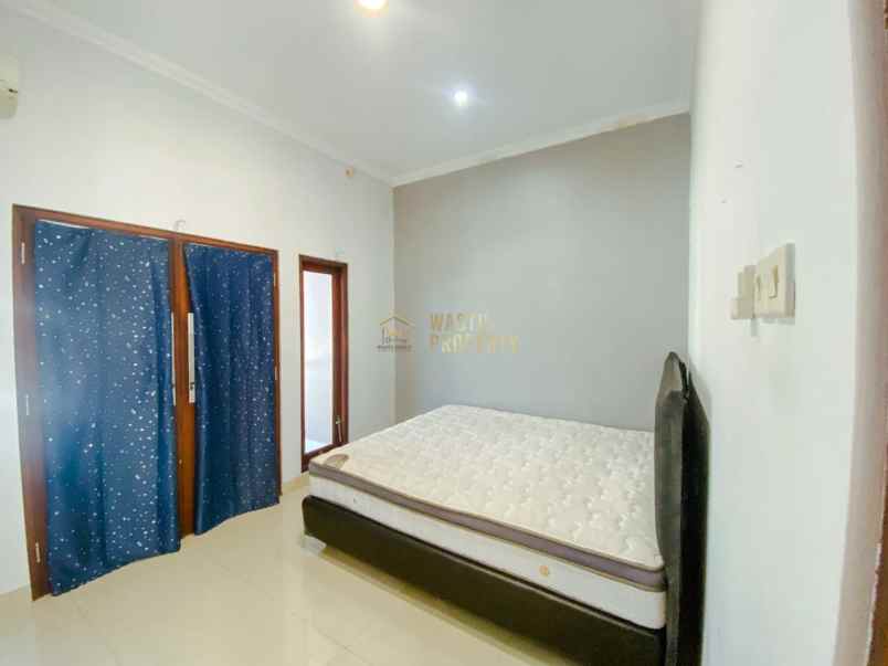 rumah 2 lantai di perumahan pondok permai babarsari