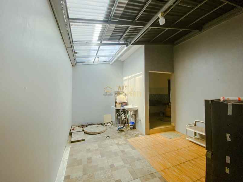 rumah 2 lantai di perumahan pondok permai babarsari