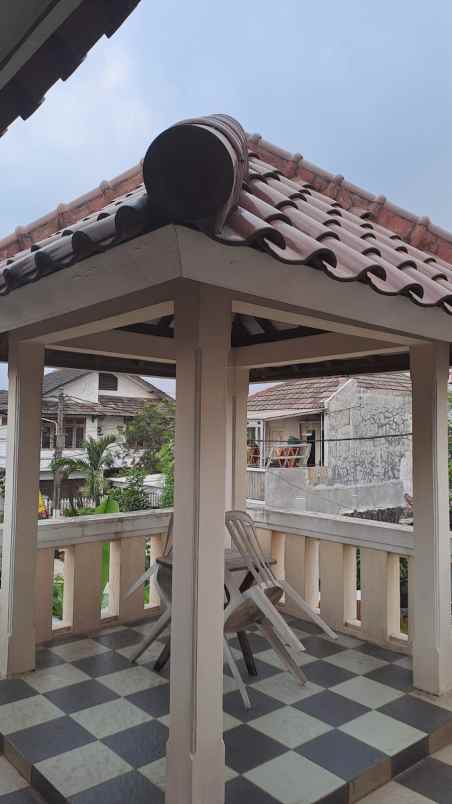 rumah 2 lantai furnish siap huni jatiwaringin