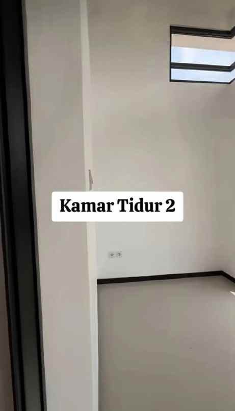 rumah 2 lantai lokasi di cemorokandang malang