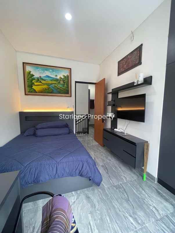 rumah 2 lantai modern di bintaro tangsel