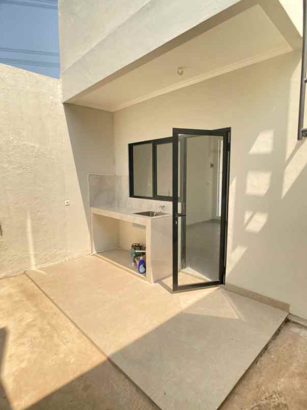 rumah 2 lantai ready unit siap huni di bekasi utara