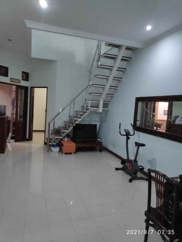 rumah 2 lt kawasan elit gema pesona estate depok