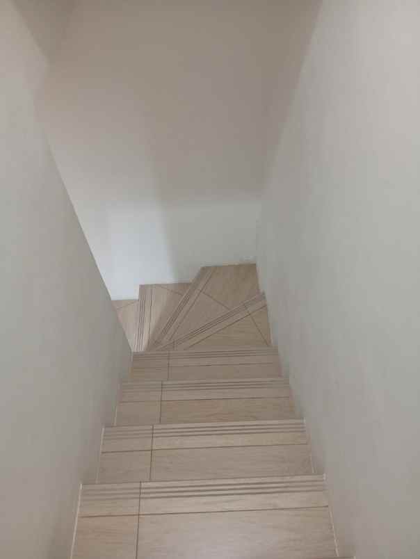 rumah 2lantai modern minimalis