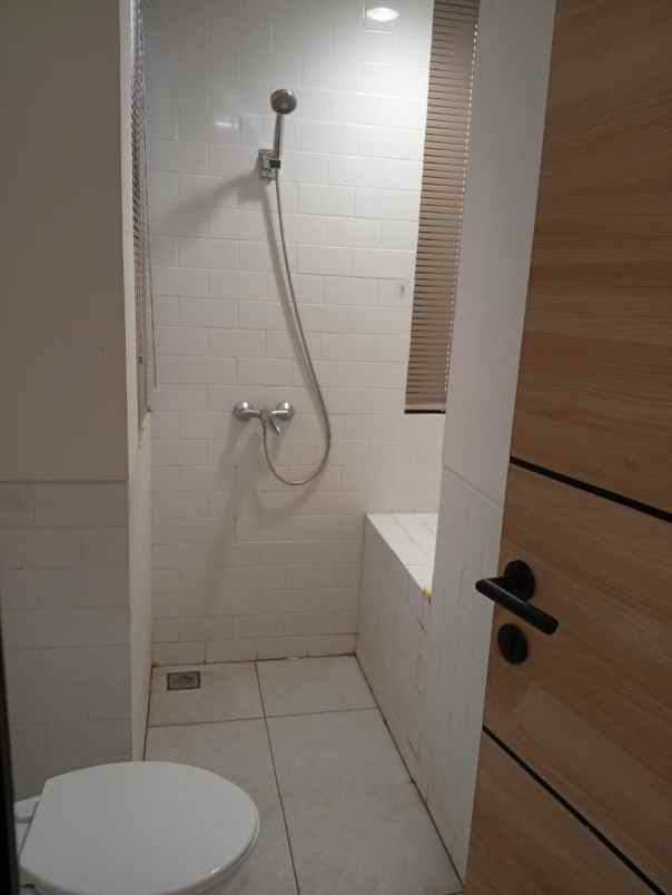 rumah 2lantai modern minimalis