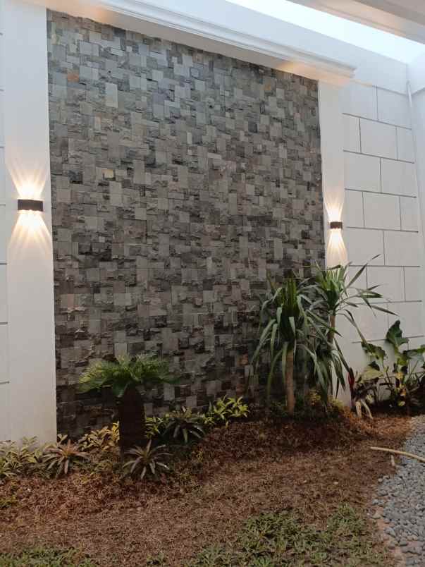 rumah american classic di jagakarsa jakarta