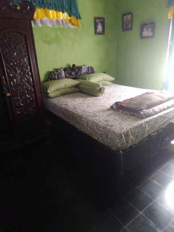 rumah asri dan tanah luas full furnish kuningan jabar