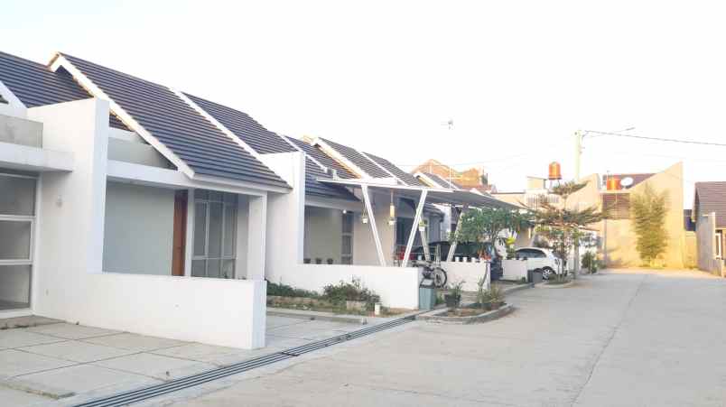 rumah aster siap huni dp 5 free semuanya