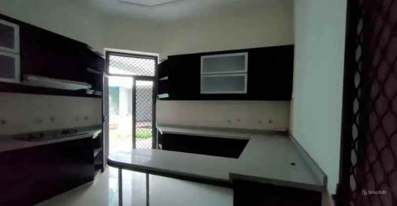 rumah bagus 2 lt nol jalan raya utama jemur andayani