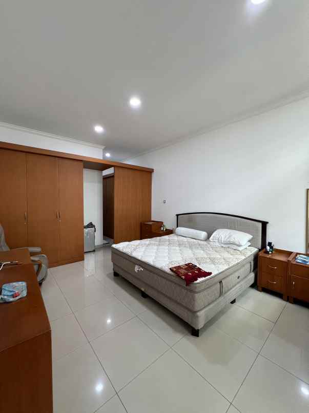 rumah bagus dekat mall di villa galaxy bekasi selatan