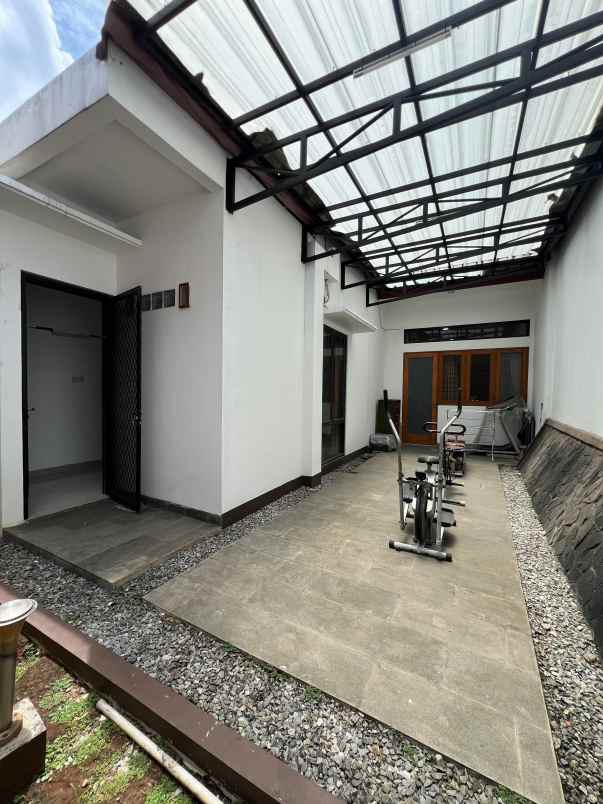 rumah bagus dekat mall di villa galaxy bekasi selatan