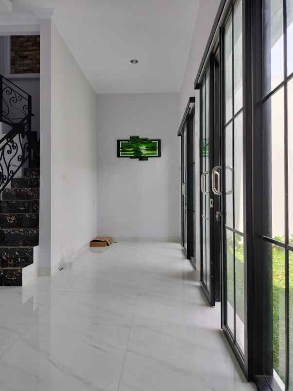 rumah baru 2 lantai disain elegant di jagakarsao