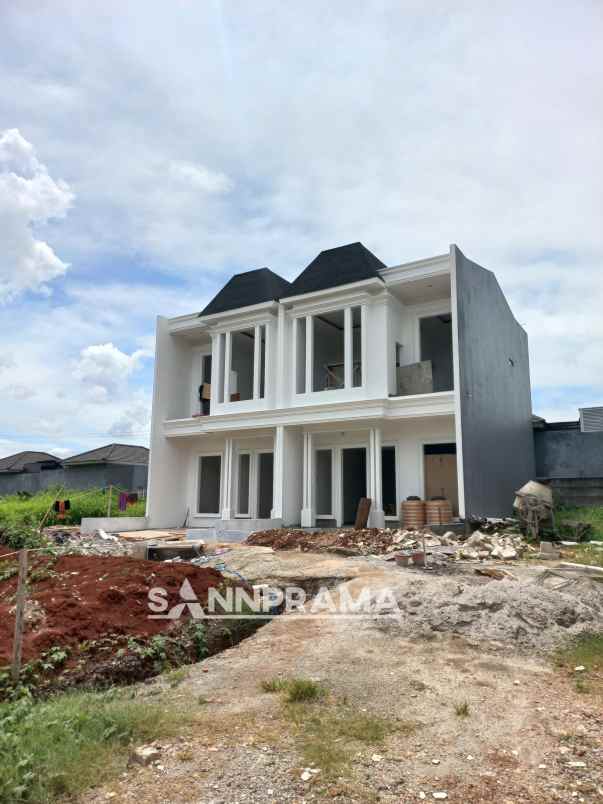 rumah baru disain elegant dalam town house di ciputat