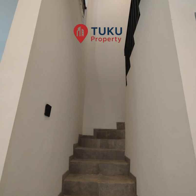 rumah baru free biaya dan cicilan 6 bulan