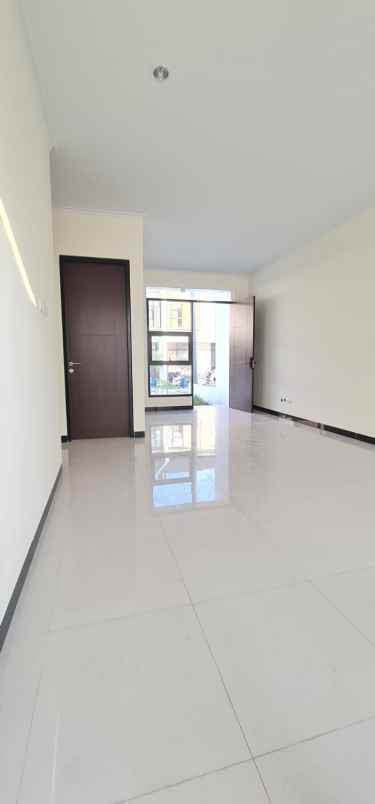 rumah baru hadaptimur sherwood tki 5 kopo bandung