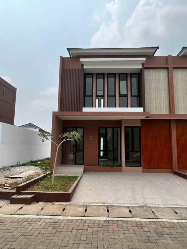 rumah baru luas 200 m di cluster seion kelapa dua