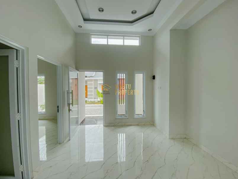 rumah baru minimalis modern di prambanan siap huni