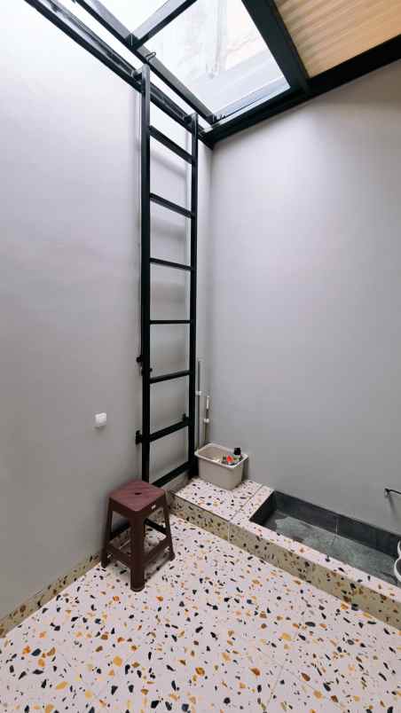 rumah baru renov dekat kampus telkom buah batu bandung