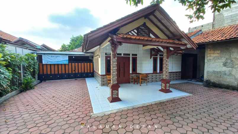 rumah besar dan tanah 542 m2 jual murah