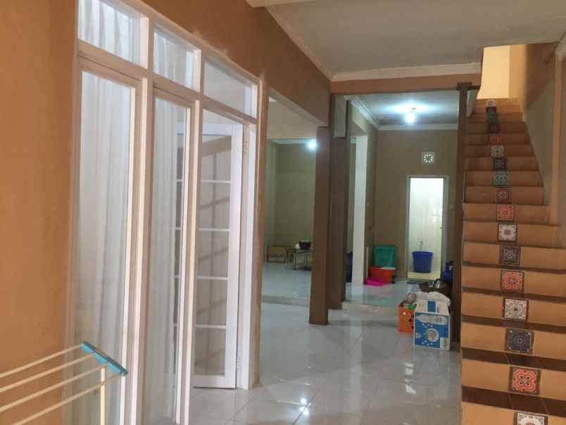 rumah cantik di bandung barat dijual cepat