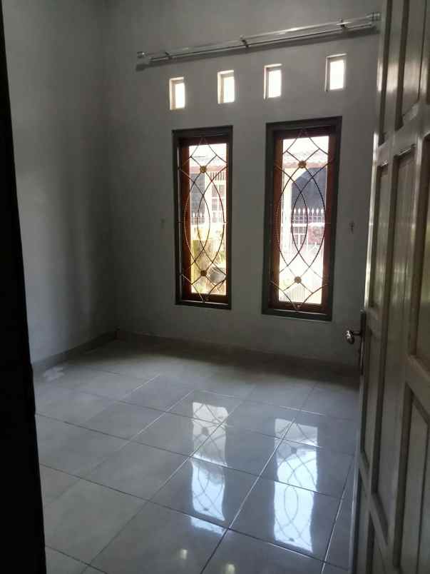 rumah cantik siap huni dekat jl jogja solo