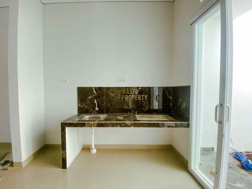 rumah cantik siap huni di wedomartani harga nego