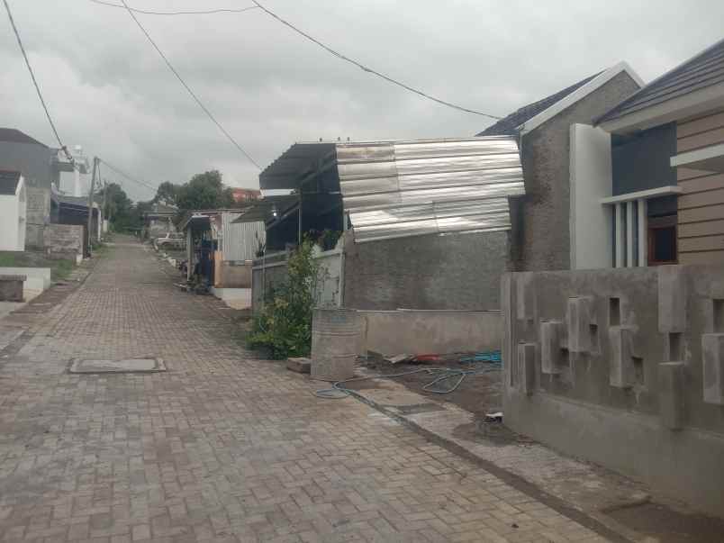 rumah cluster 3 kamar tidur nuansa alam cilame kbb