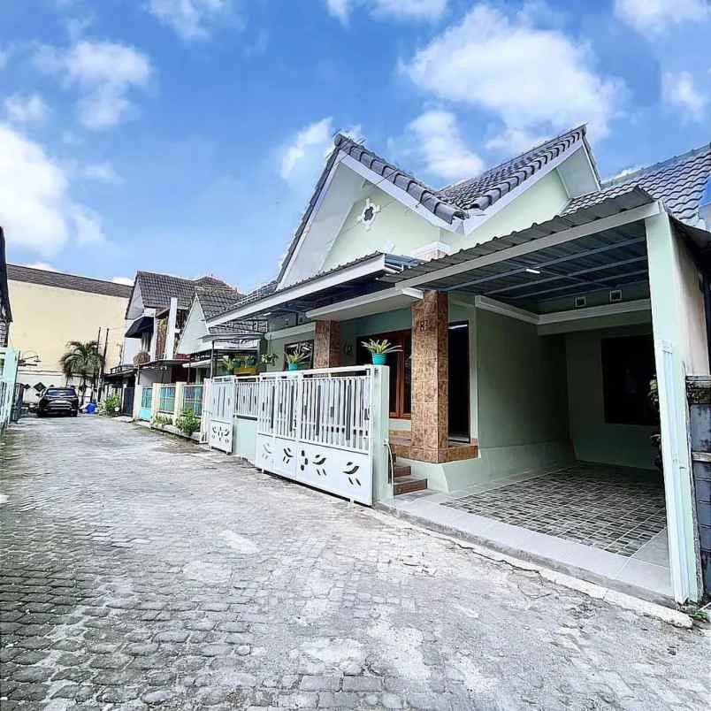 rumah cluster di condongcatur depok sleman