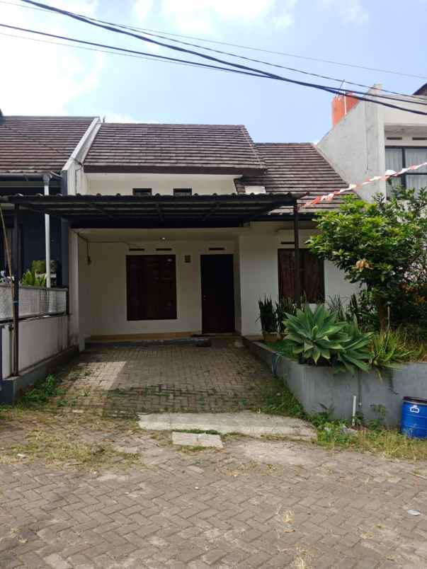 rumah cluster sejuk ciwaruga dekat setiabudi regency