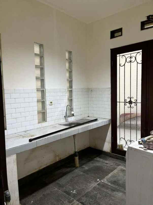 rumah cocok tinggal dan kantor area duren tiga