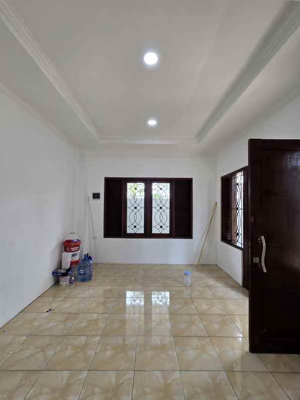 rumah dalam komplek harga di bawah pasaran siap huni