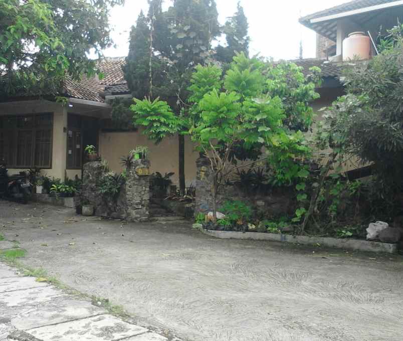 rumah di komplek permata indah jl pesantren cibabat