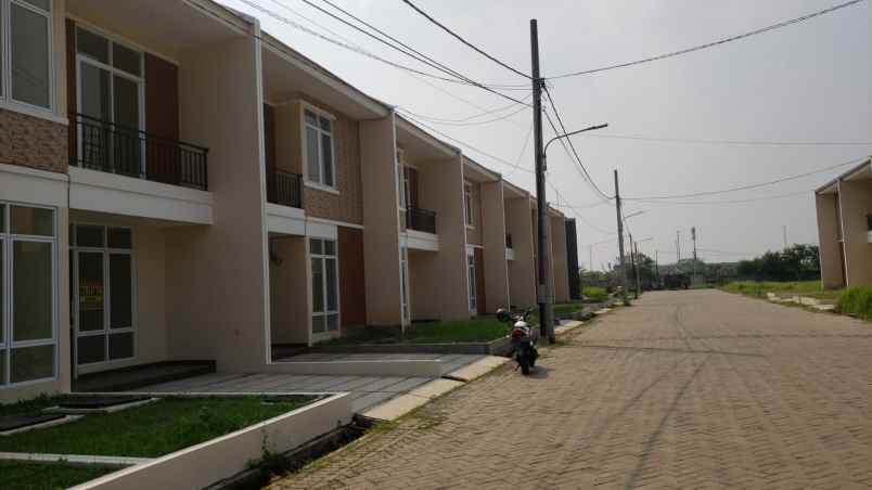 rumah di perumahan aeroland residence tangerang