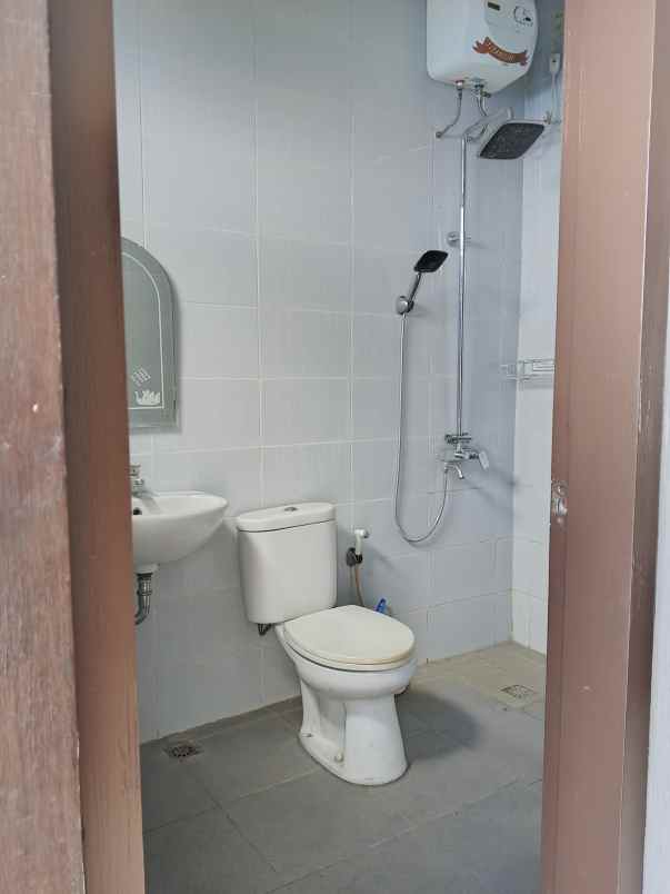 rumah dijual dekat dengan pintu tol jatiwaringin