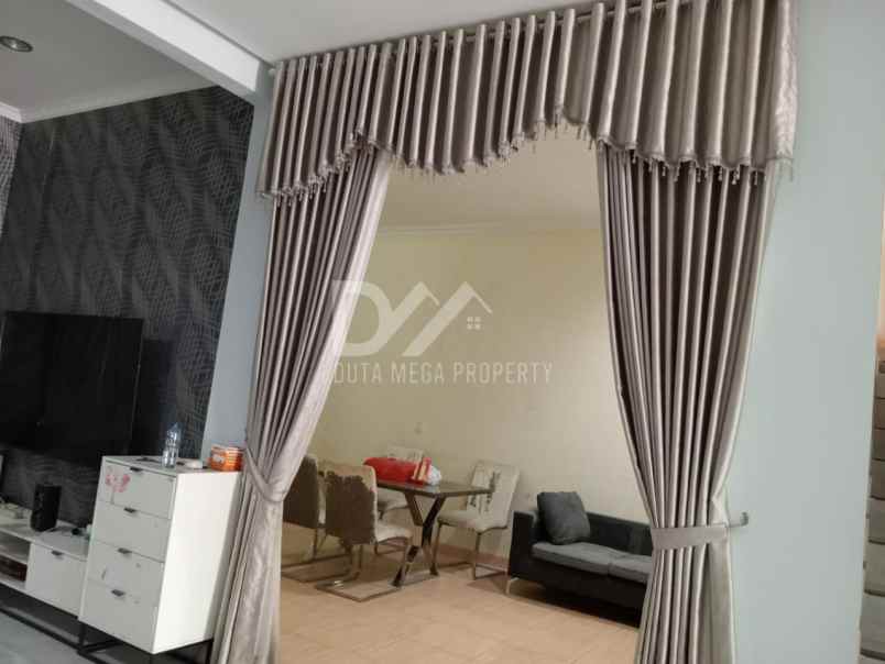 rumah dijual di villa melati mas tangerang selatan