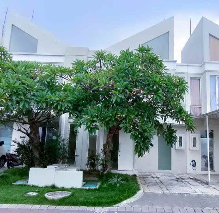 rumah dijual grand pakuwon surabaya barat