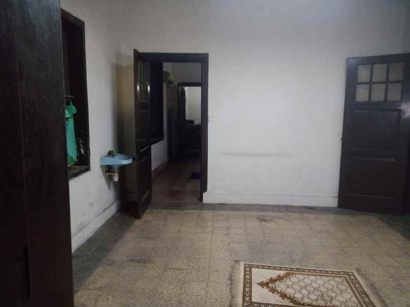 rumah dijual jalan sulawesi surabaya timur