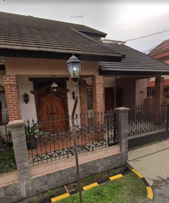 rumah full furnish posisi hook di arcamanik bandung