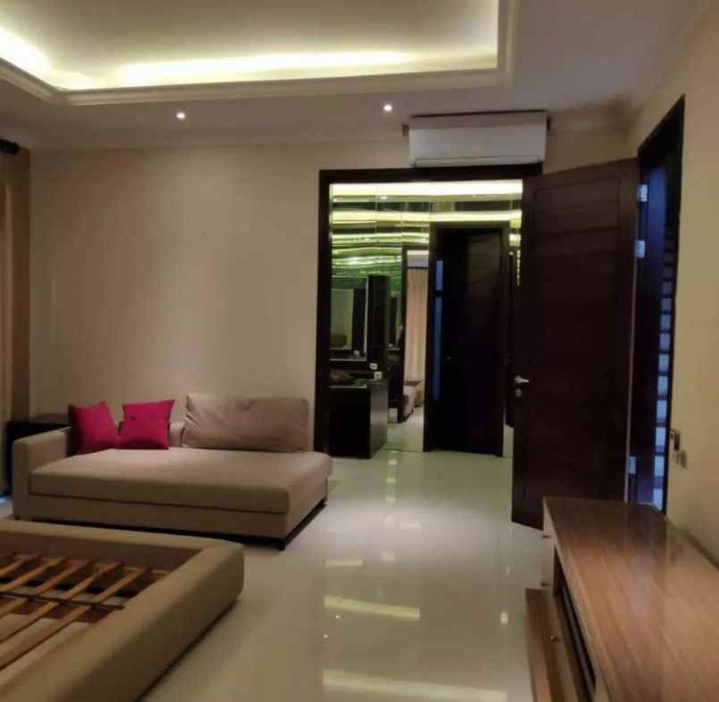 rumah graha famili jual sewa murah siap huni