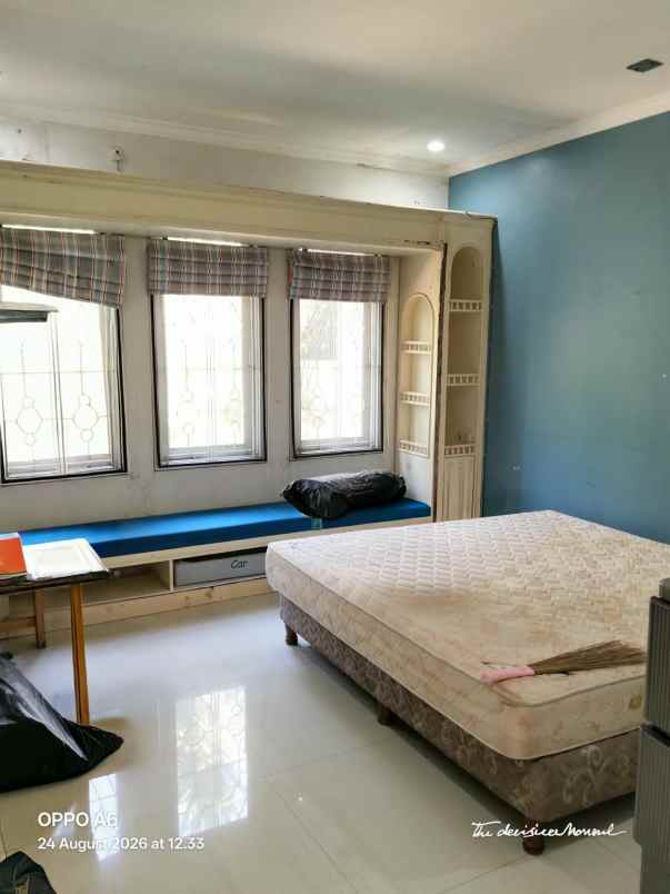 rumah graha family surabaya barat