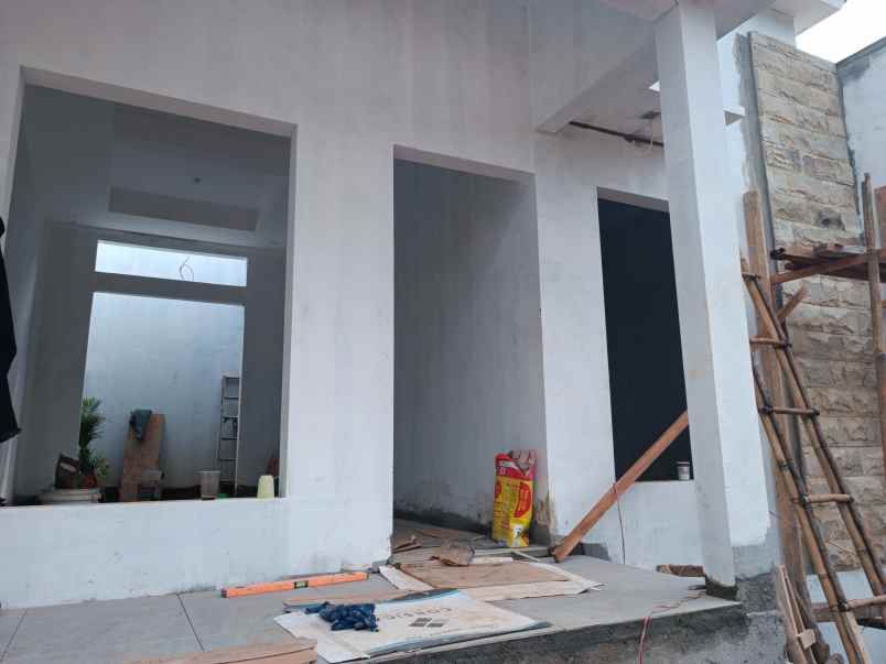 rumah harga 300jt an dekat undip tembalang banyumanik