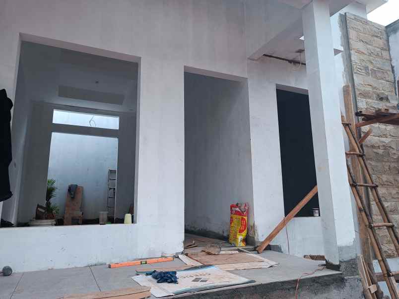 rumah harga 300jt an dekat undip tembalang banyumanik